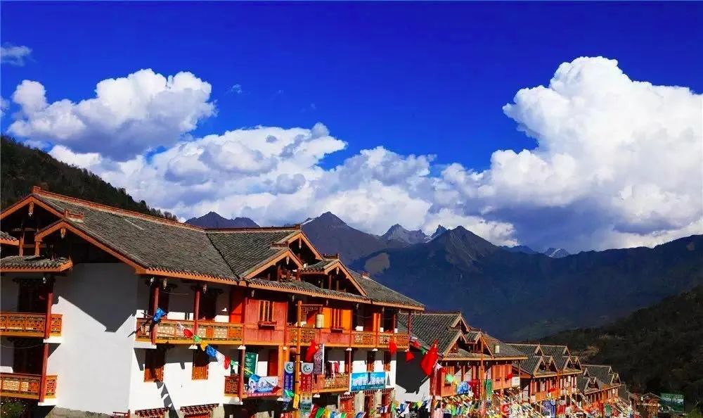 逛安逸四川，品藏羌风情——一场治愈身心的天府之旅